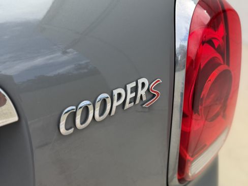 Used 2019 MINI Cooper Countryman S w/ Premium Package FWD image 12