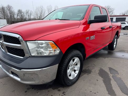 Used 2018 RAM 1500 ST w/ SXT Appearance Group image 9