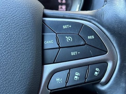 Used 2021 Jeep Grand Cherokee High Altitude AWD/4WD image 39