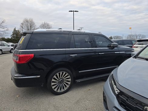 Used 2018 Lincoln Navigator Reserve w/ Technology Package image 7