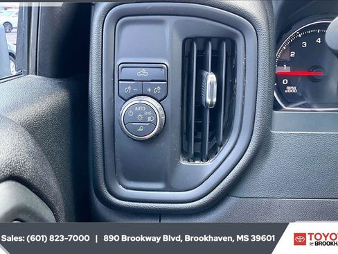 Used 2022 Chevrolet Silverado 2500 Custom w/ Gooseneck/5TH Wheel Package RWD image 24