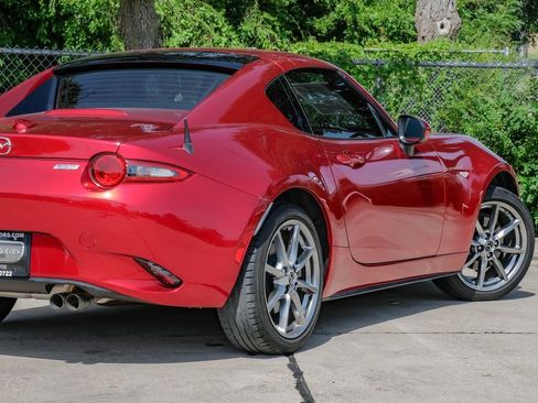 Used 2019 MAZDA MX-5 Miata RF Grand Touring image 17
