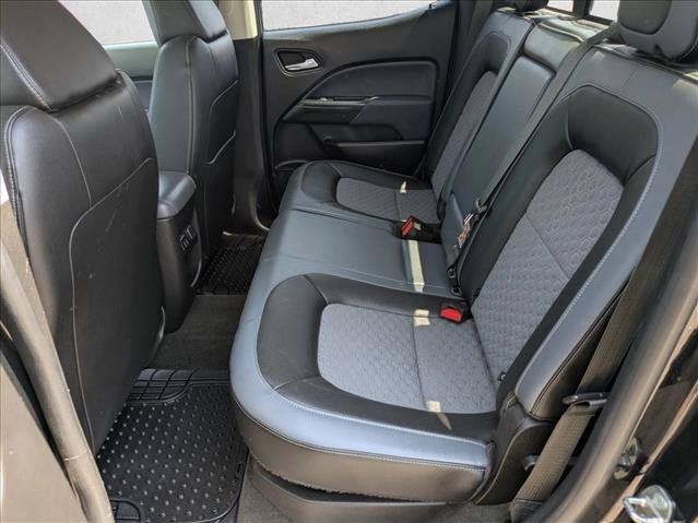 Used 2018 Chevrolet Colorado Z71 AWD/4WD image 17