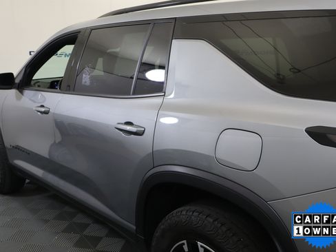 Used 2024 Chevrolet Traverse Z71 w/ Enhanced Driving Package AWD/4WD image 11
