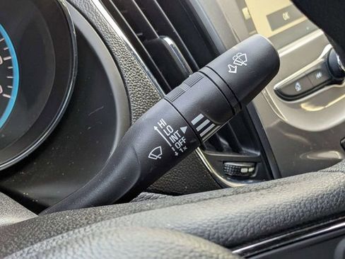 Used 2018 Chevrolet Cruze LT w/ RS Package image 24