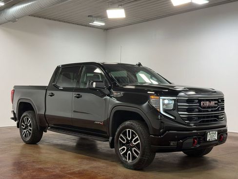 Used 2024 GMC Sierra 1500 AT4 w/ Technology Package AWD/4WD image 22
