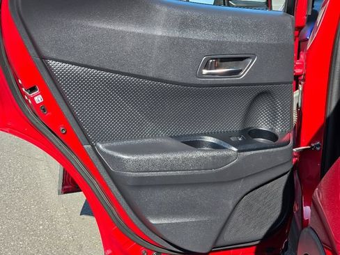 Used 2021 Toyota C-HR XLE FWD image 23