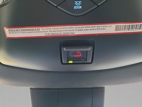 Certified 2021 Toyota C-HR XLE image 24