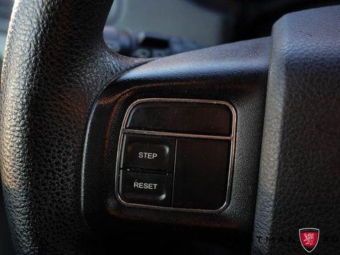 Used 2017 Dodge Grand Caravan SE image 18