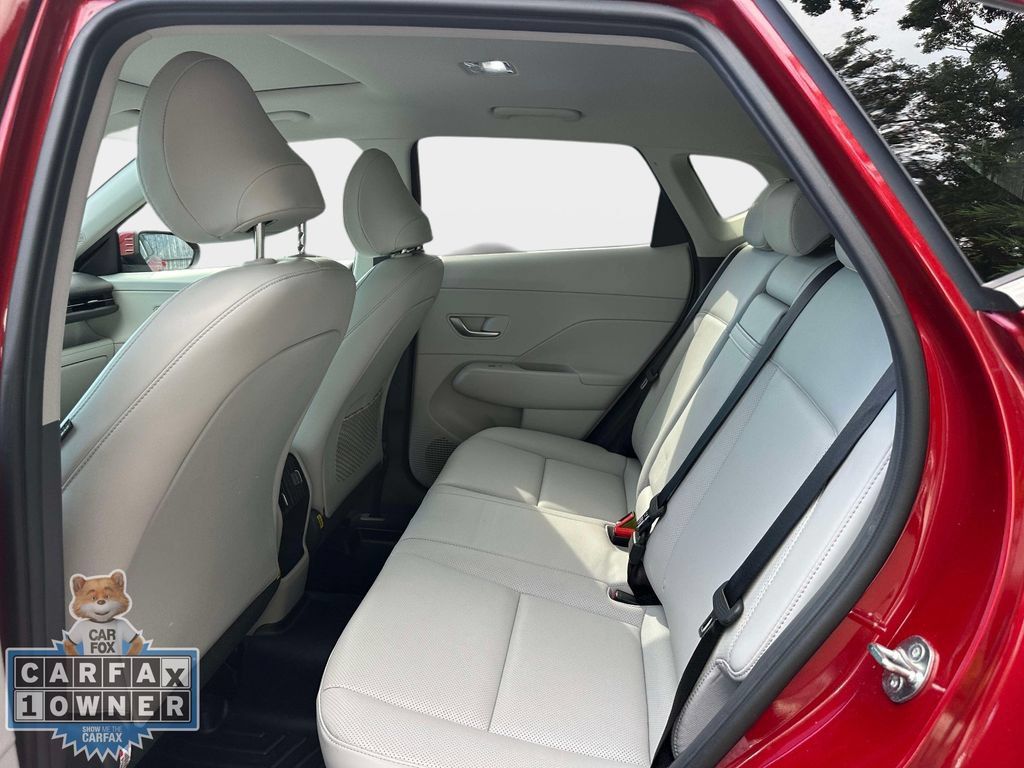 Used 2025 Hyundai Kona Limited AWD/4WD image 13