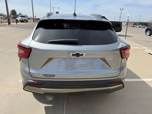 New 2026 Chevrolet Trax ACTIV w/ Driver Confidence Package image 2