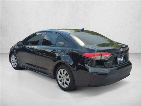 Certified 2025 Toyota Corolla LE FWD image 7