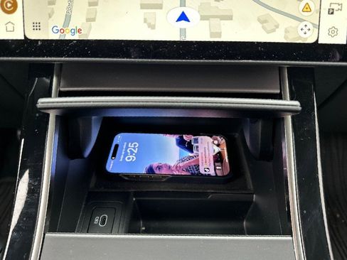 Used 2024 Land Rover Range Rover Velar Dynamic SE image 30