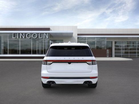 New 2026 Lincoln Aviator Reserve w/ Jet Appearance Package image 5