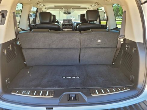 Used 2023 Nissan Armada Platinum w/ Captain's Chairs Package RWD image 16