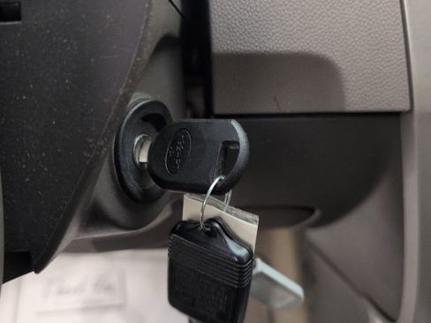 Used 2011 Ford Focus SE image 38