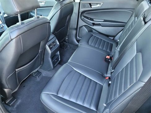 Used 2024 Ford Edge SEL image 19