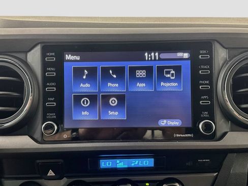 Used 2023 Toyota Tacoma TRD Off-Road w/ Technology Package AWD/4WD image 16