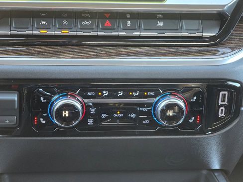 New 2026 GMC Sierra 1500 Elevation image 31