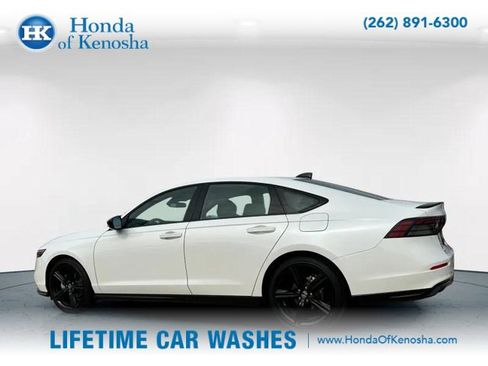 Used 2025 Honda Accord Sport image 7