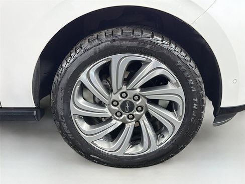 Used 2022 Lincoln Navigator L Reserve AWD/4WD image 37