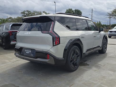 New 2026 Kia EV9 GT-Line image 8