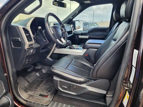 Used 2019 Ford F150 Lariat w/ Equipment Group 502A Luxury AWD/4WD image 19
