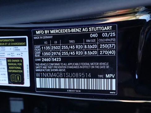 Certified 2025 Mercedes-Benz GLC 300 image 33