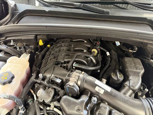 Used 2024 Jeep Grand Cherokee Limited RWD image 26