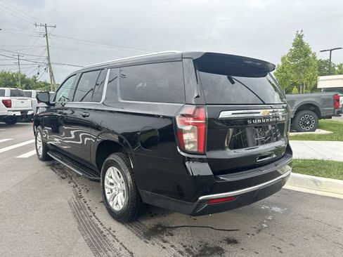 Used 2024 Chevrolet Suburban LT AWD/4WD image 3