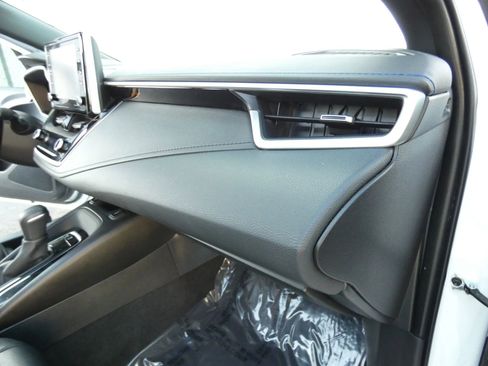 Used 2020 Toyota Corolla XSE image 31