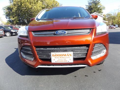 Used 2016 Ford Escape SE image 3