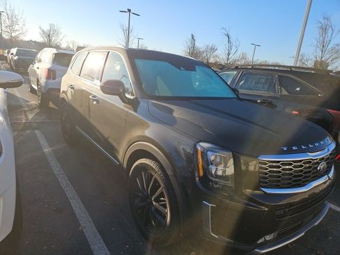 Certified 2020 Kia Telluride SX w/ Towing Package image 3