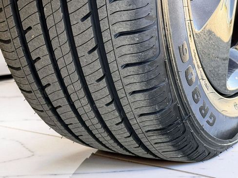 Used 2020 Jeep Compass Latitude image 6