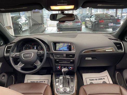 Used 2016 Audi Q5 2.0T Premium Plus w/ Technology Package AWD/4WD image 16