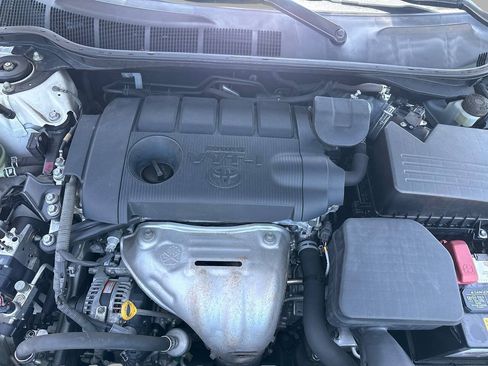 Used 2011 Toyota Camry LE FWD image 27