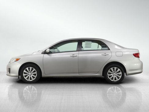 Used 2012 Toyota Corolla LE image 2