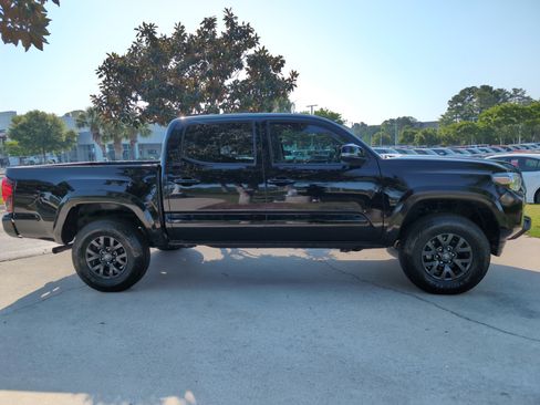 Certified 2023 Toyota Tacoma SR5 w/ Technology Package image 11
