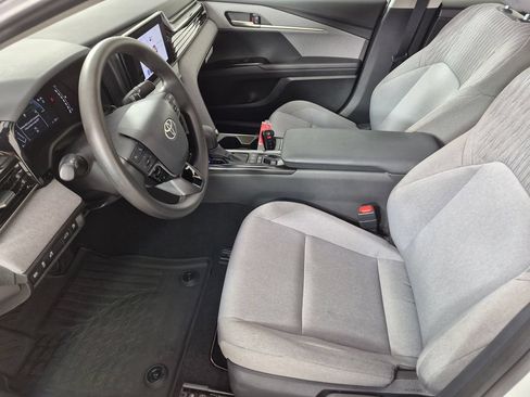 Used 2025 Toyota Camry LE FWD image 21