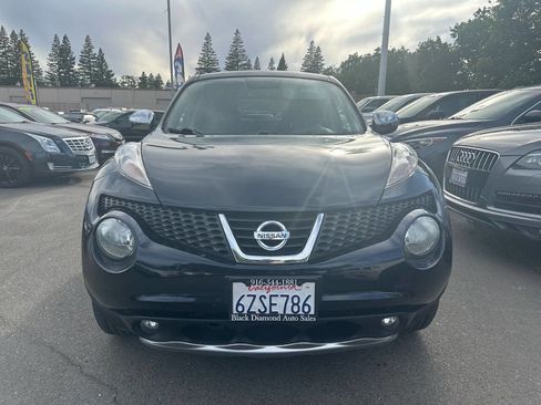 Used 2012 Nissan Juke SL w/ Chrome Pkg image 2