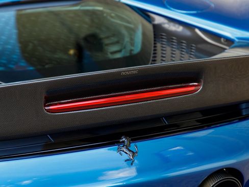 Used 2023 Ferrari SF90 Spider AWD/4WD image 52