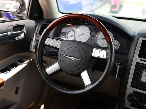 Used 2006 Chrysler 300 C w/ Protection Group II RWD image 32