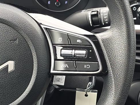 Used 2023 Kia Forte LXS w/ LXS Technology Package FWD image 32