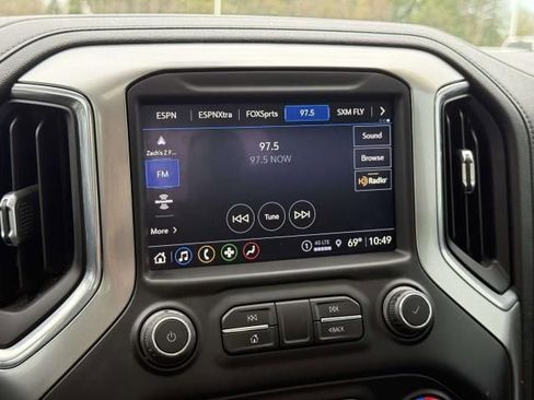 Used 2021 Chevrolet Silverado 1500 LT Trail Boss w/ Convenience Package II image 27