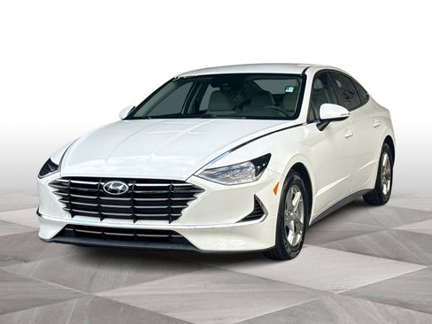 Certified 2023 Hyundai Sonata SE image 1