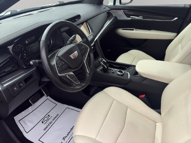 Used 2024 Cadillac XT5 Sportv AWD/4WD image 10