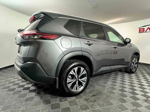 Used 2022 Nissan Rogue SV w/ SV Premium Package image 7