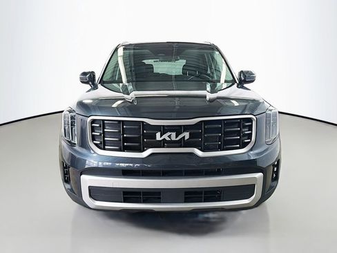 Used 2024 Kia Telluride S w/ S Sunroof Package image 3