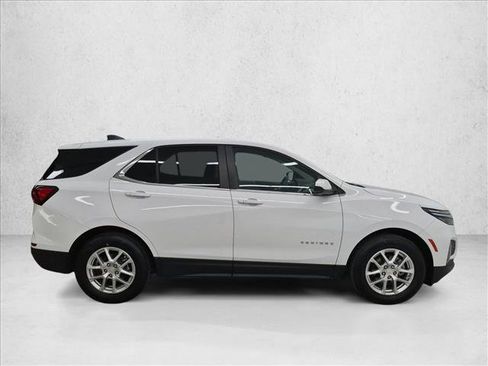 Used 2023 Chevrolet Equinox LT FWD image 4