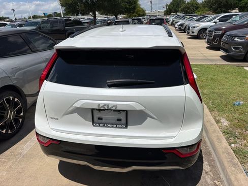 Certified 2023 Kia Niro Wind FWD image 5